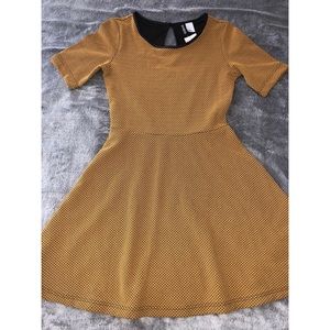 H&M women’s size 6 dress